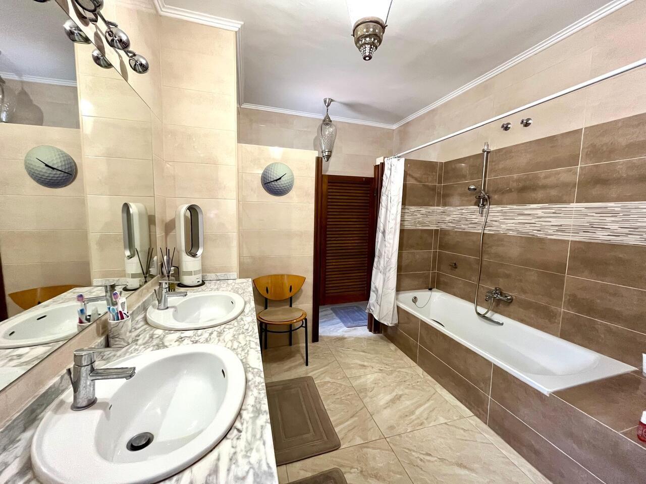 Villa en Venta en Orihuela