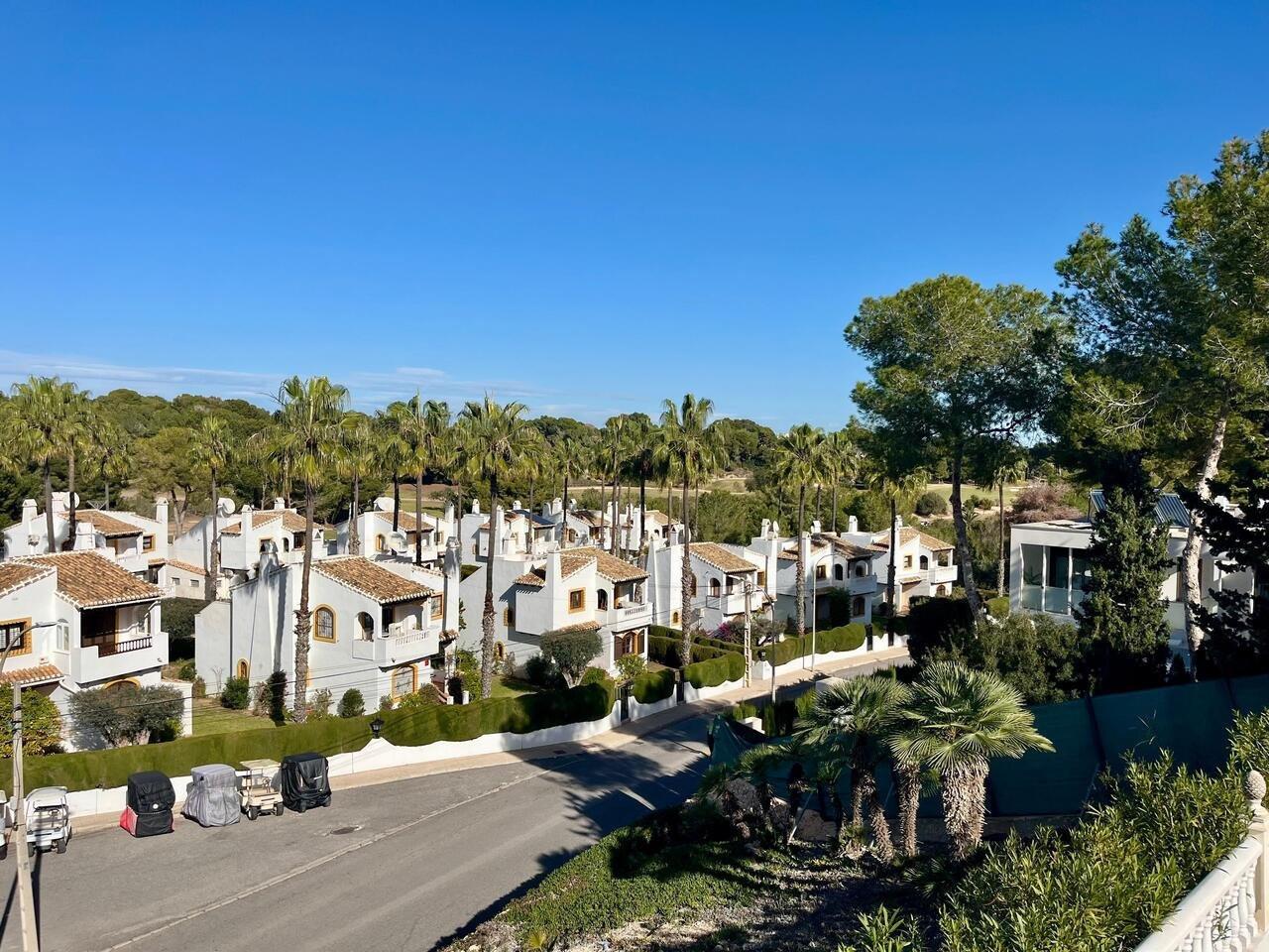 Villa en Venta en Orihuela