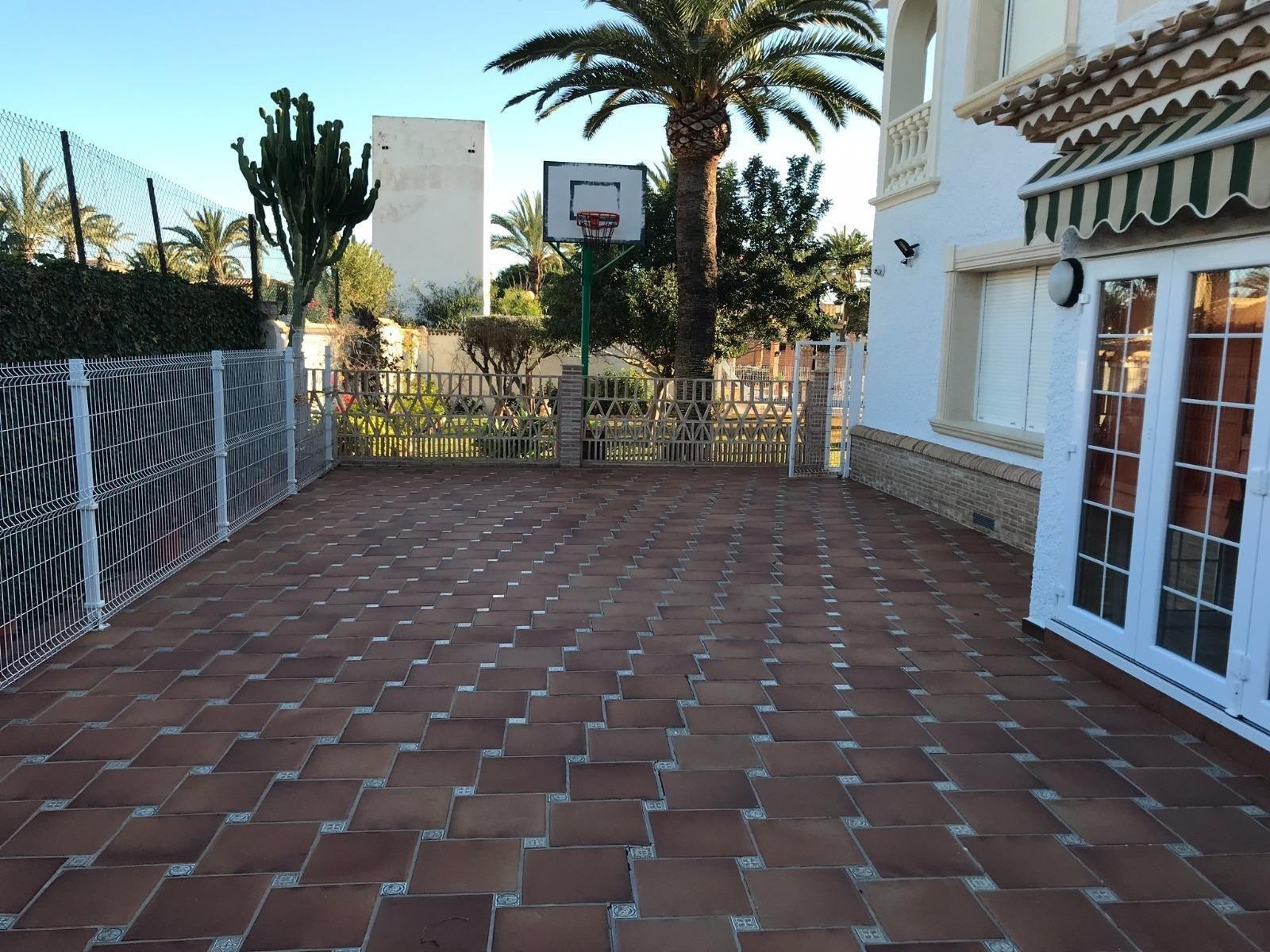 Villa en Venta en Orihuela