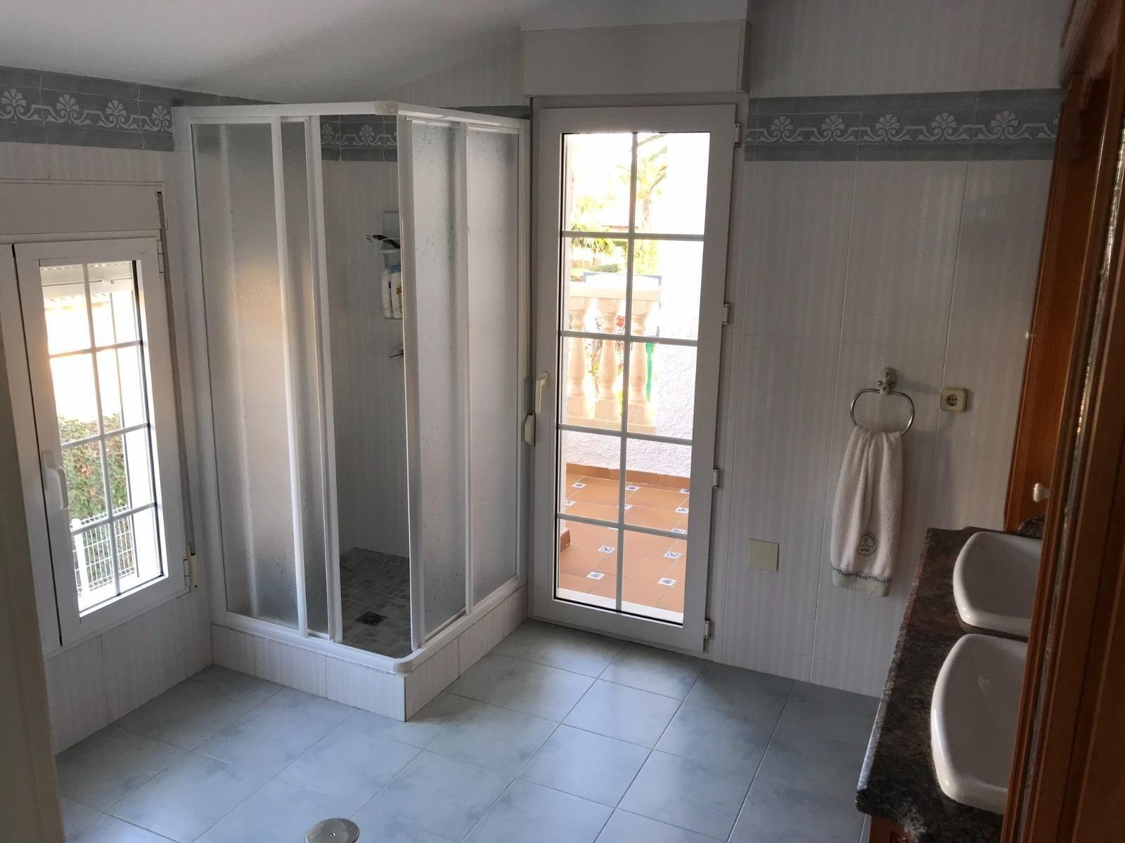 Villa en Venta en Orihuela