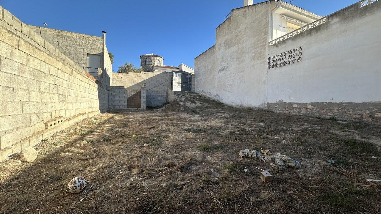 Building Site for Sale in Benijófar
