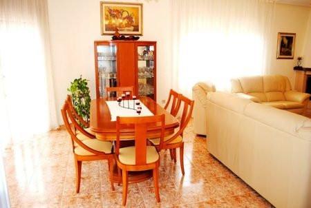 Villa en Venta en Orihuela