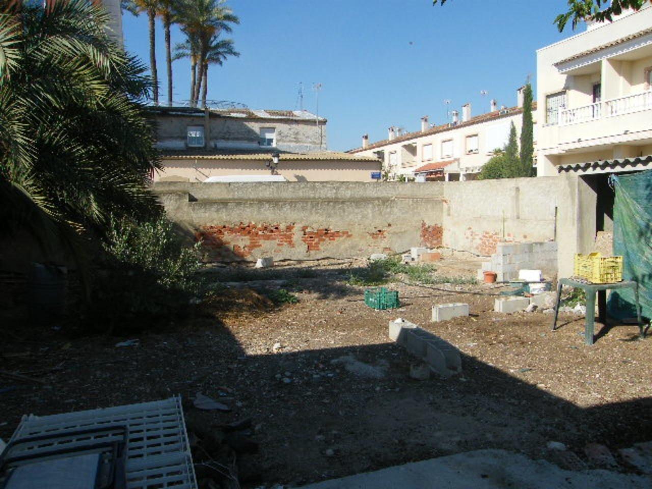 Solar en Venta en Daya Vieja