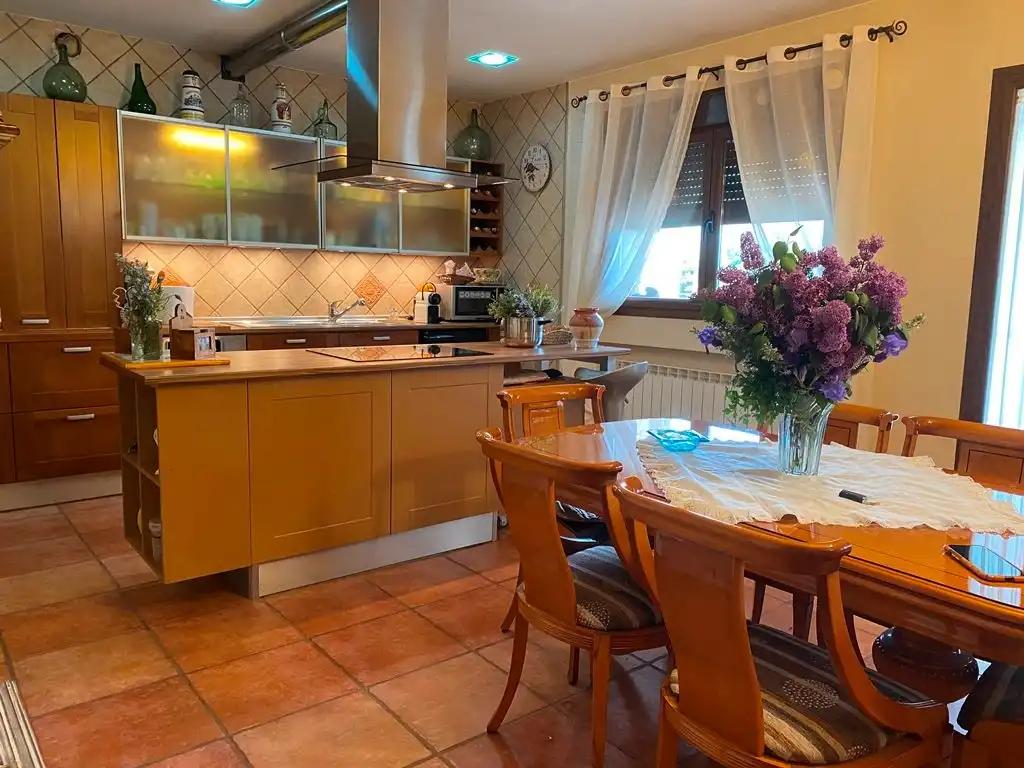 Chalet en Venta en Valjunquera