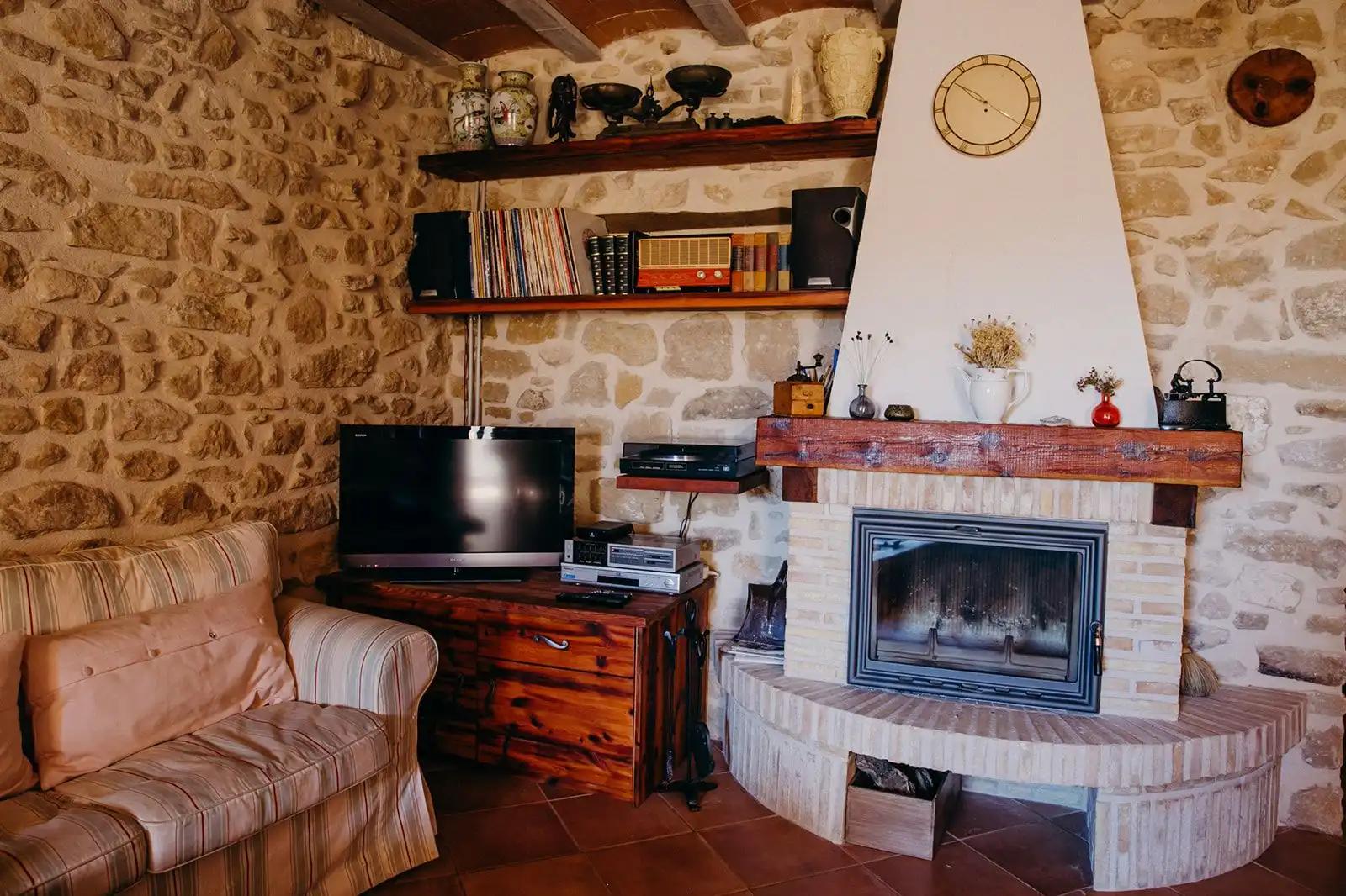 House for Sale in Cretas