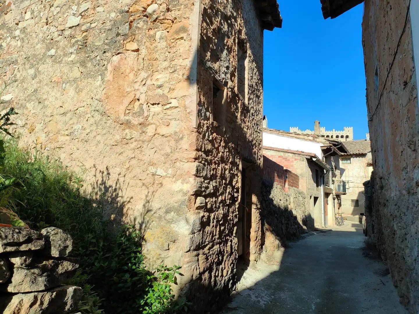 Plot for Sale in Valderrobres
