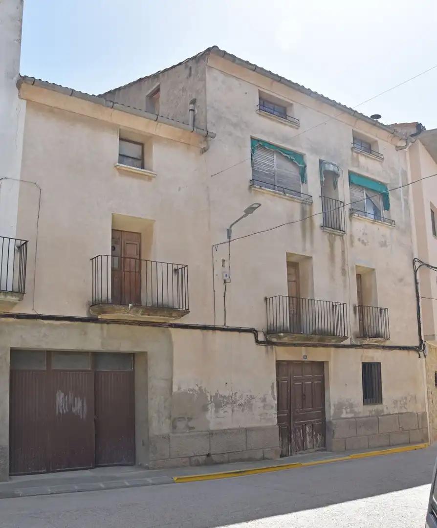 House for Sale in Valjunquera