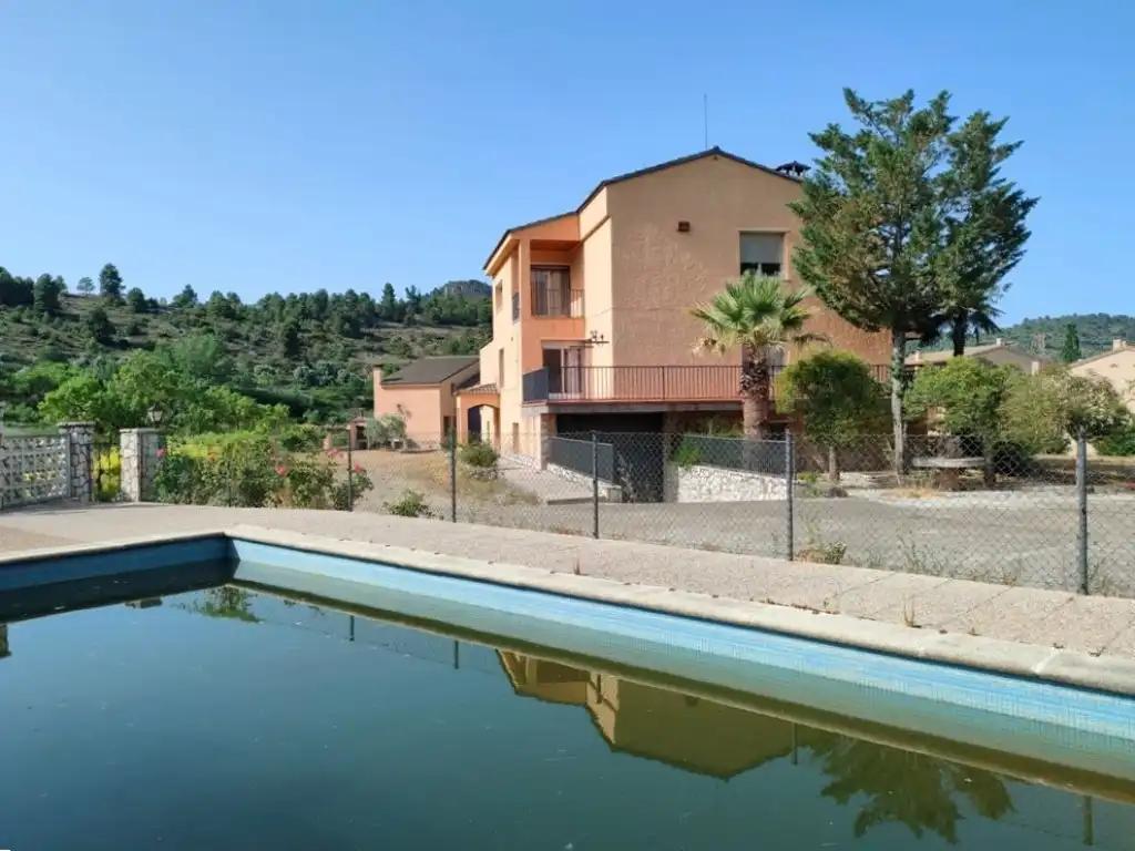 Chalet en Venta en Beceite