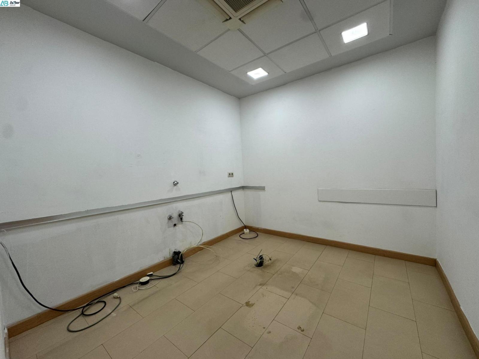 Premise for Rent in Barcelona