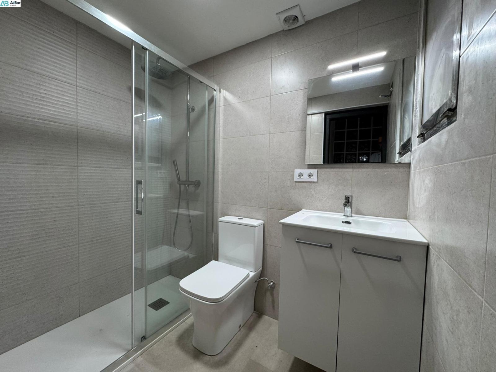 Premise for Rent in Barcelona