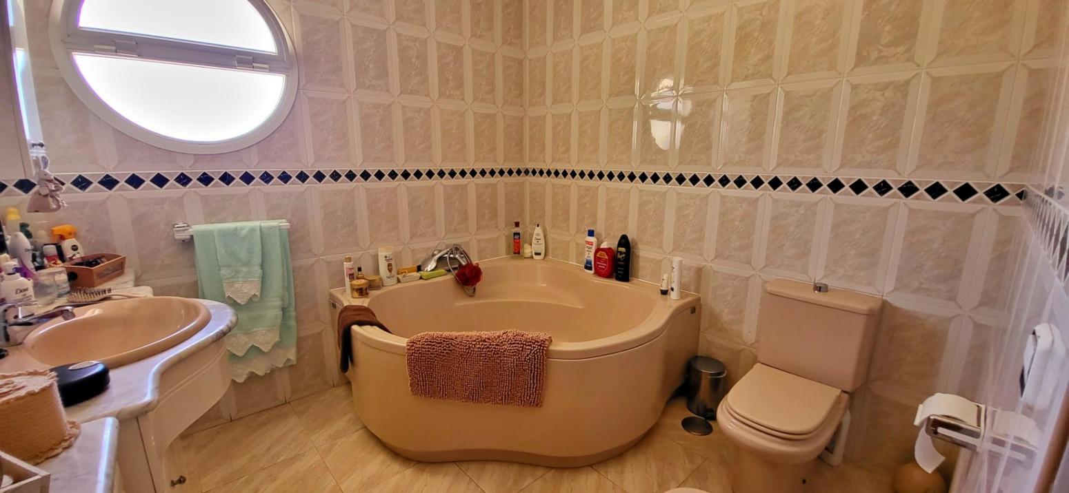 House for Sale in Rincón de la Victoria