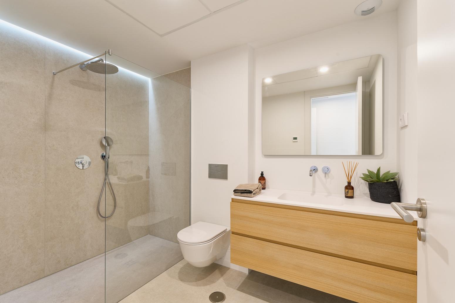 Flat for Sale in Benalmádena