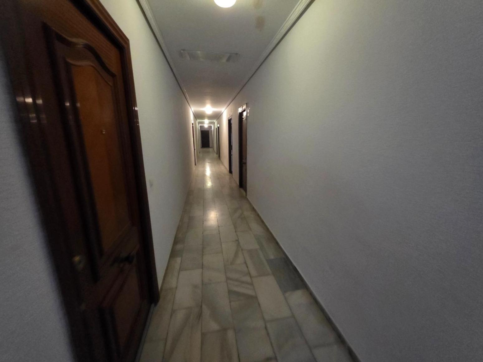 Flat for Sale in Benalmádena