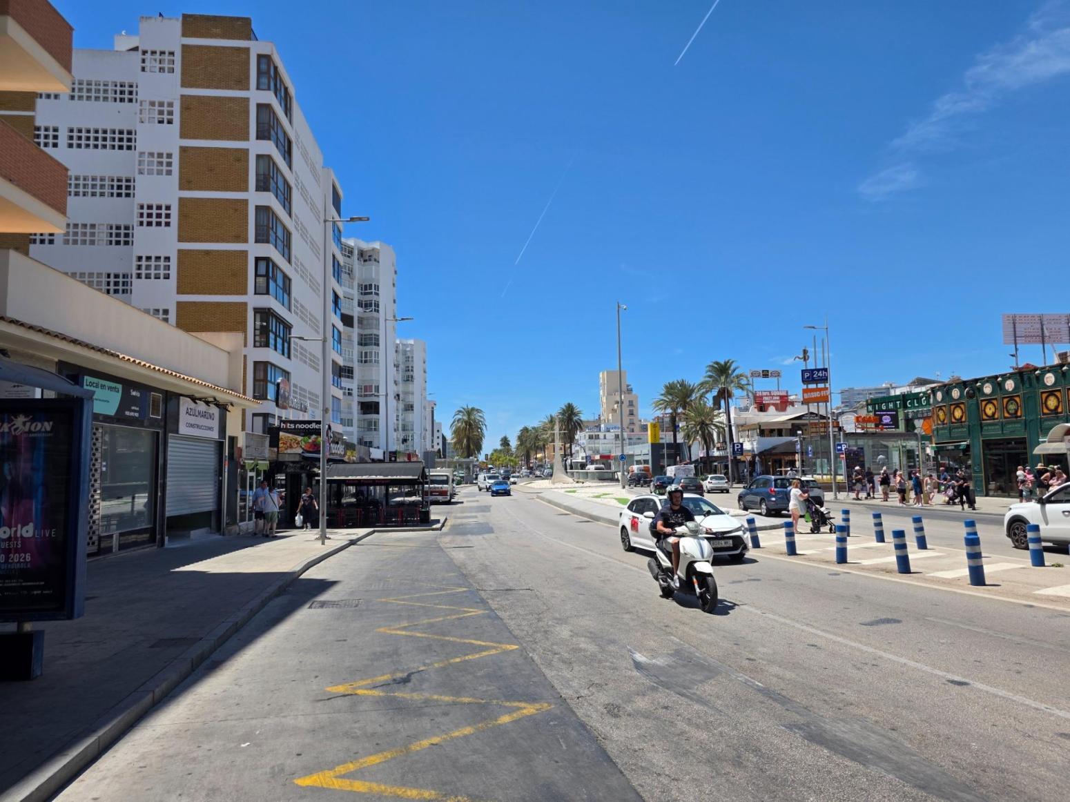 Flat for Sale in Benalmádena