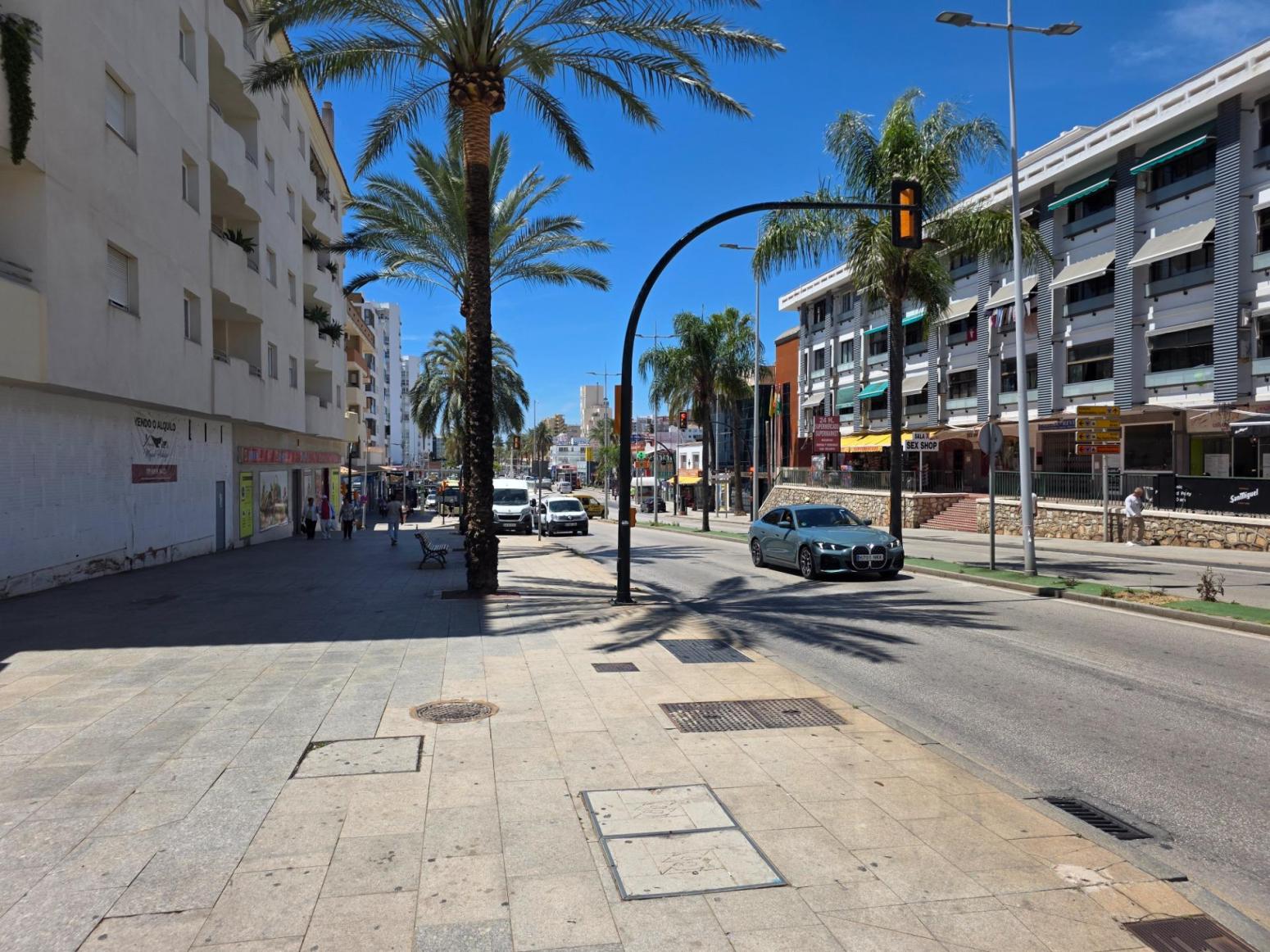 Flat for Sale in Benalmádena