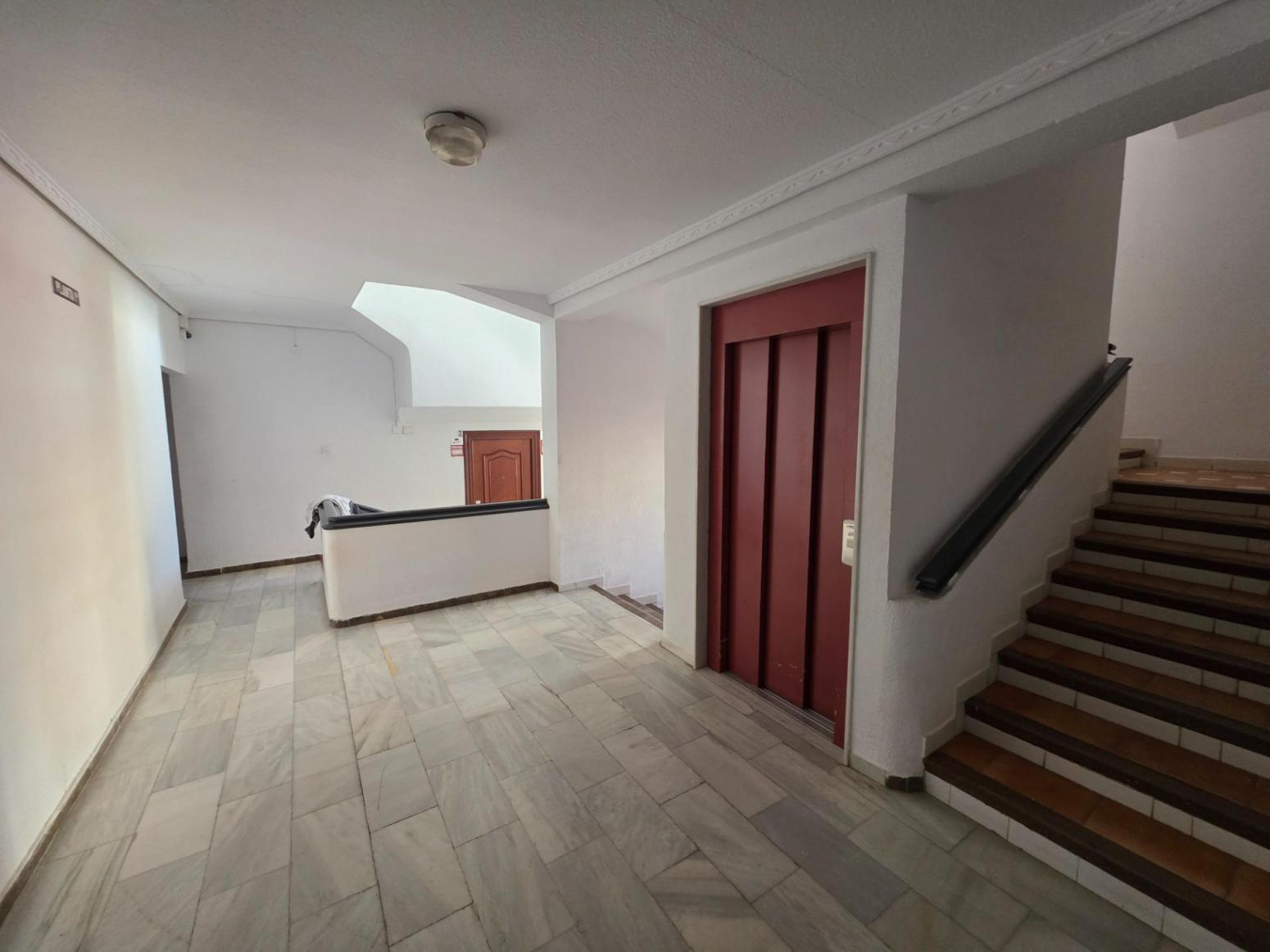 Flat for Sale in Benalmádena