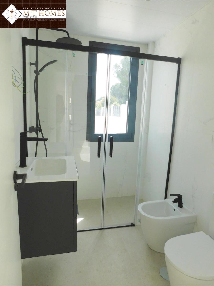 Villa for Sale in Alhaurín de la Torre