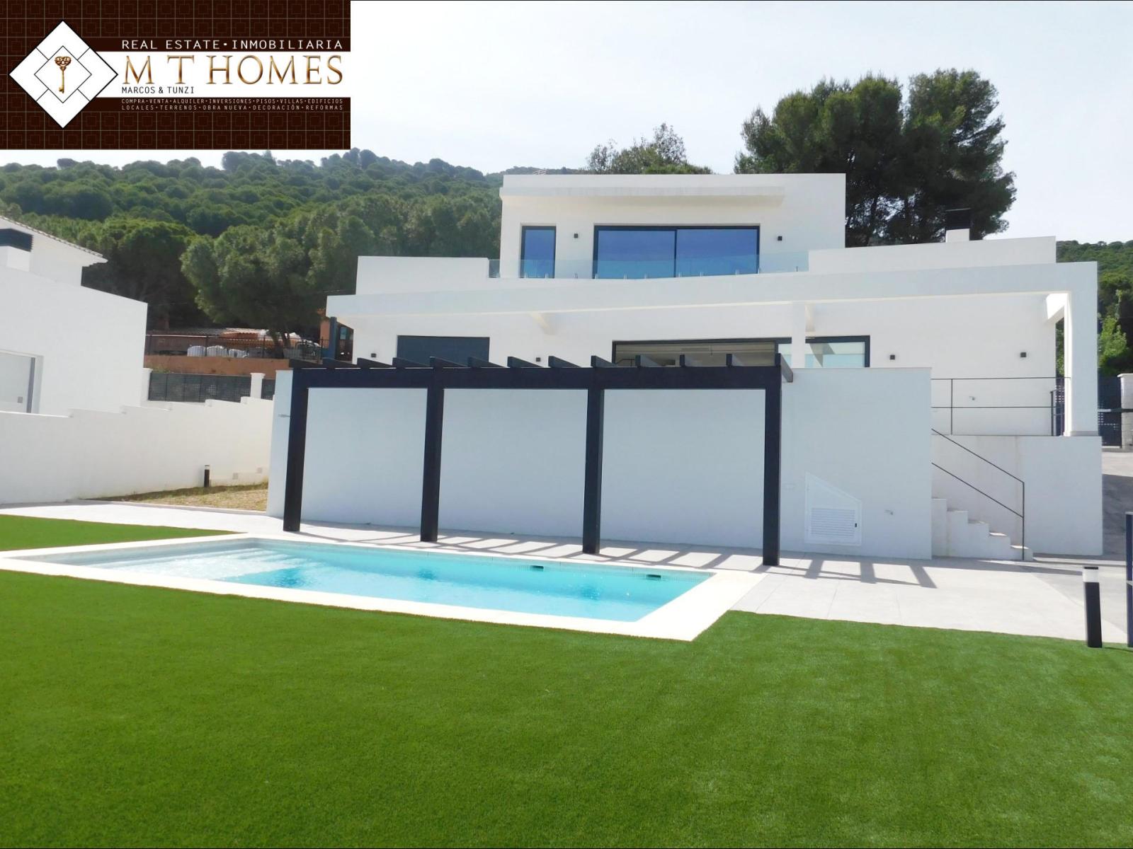 Villa for Sale in Alhaurín de la Torre