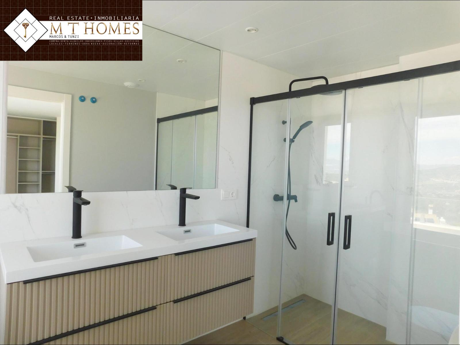 Villa for Sale in Alhaurín de la Torre