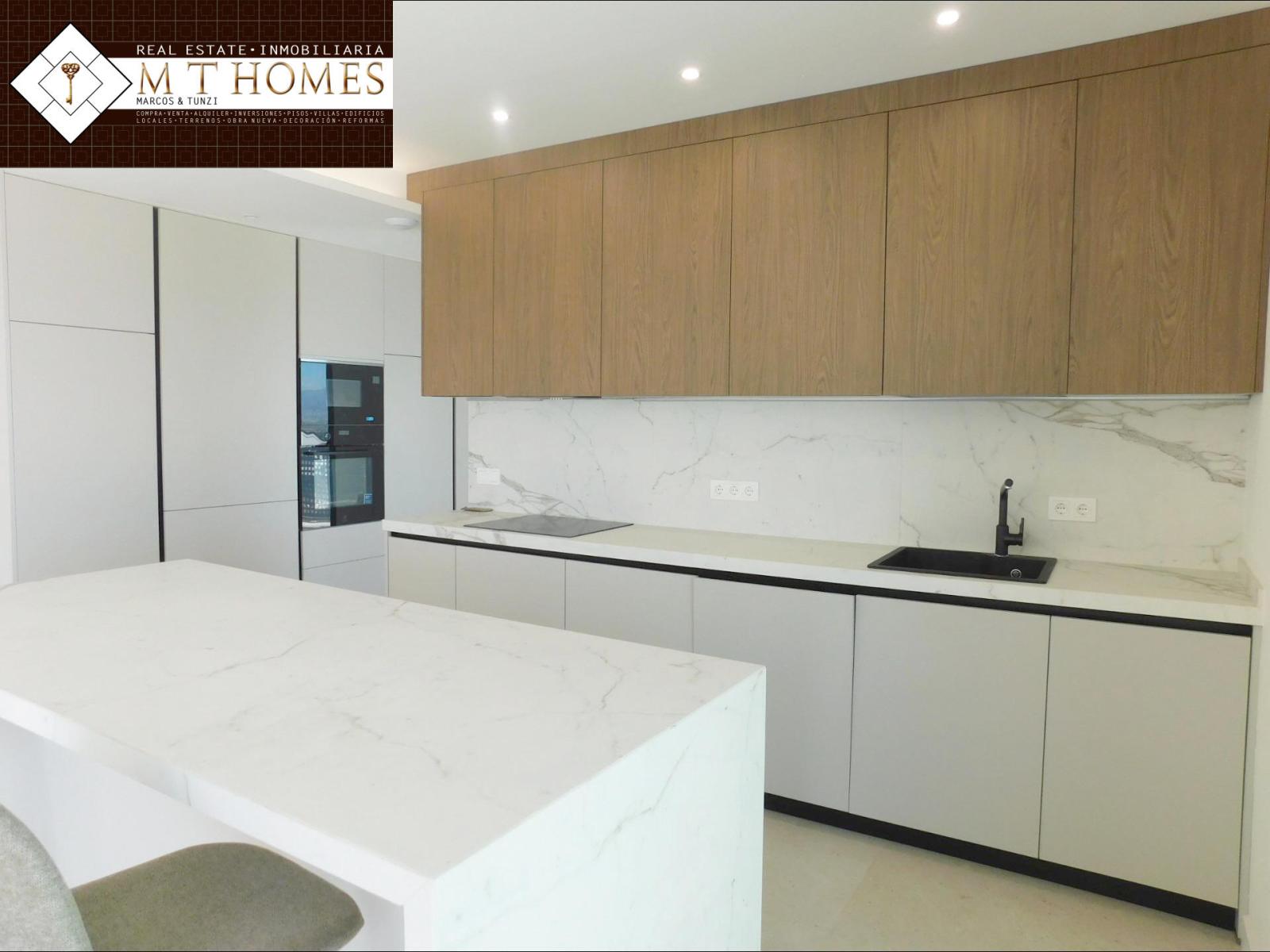 Villa for Sale in Alhaurín de la Torre