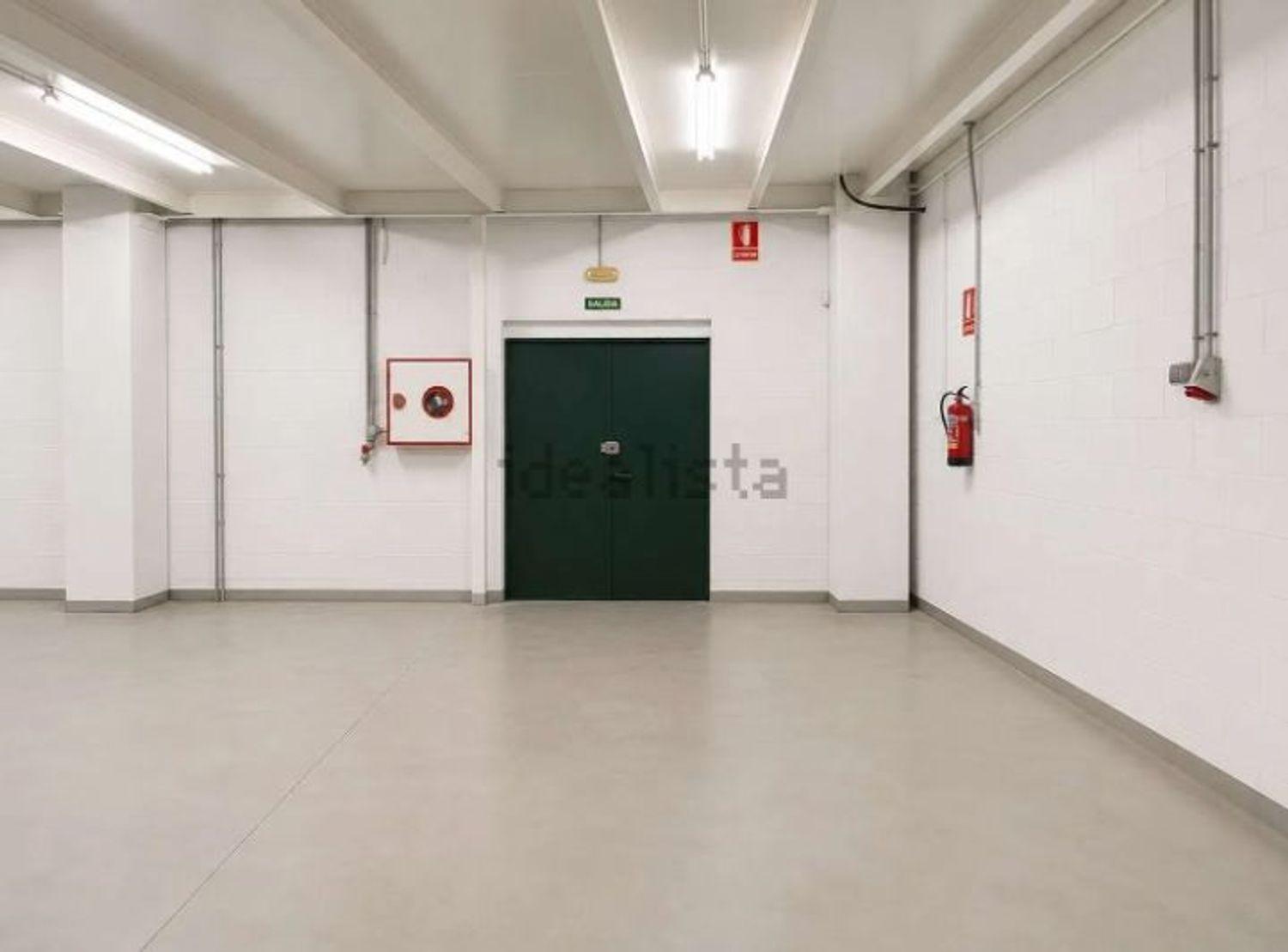 Nave en Alquiler en Badalona