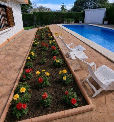 Chalet for Sale in Paterna