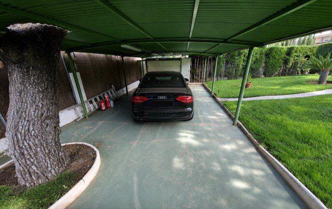 Chalet for Sale in Paterna