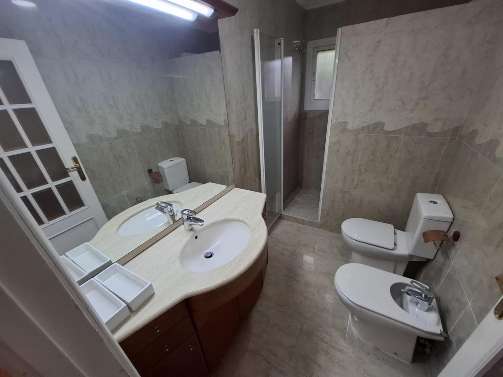 Chalet for Sale in Paterna
