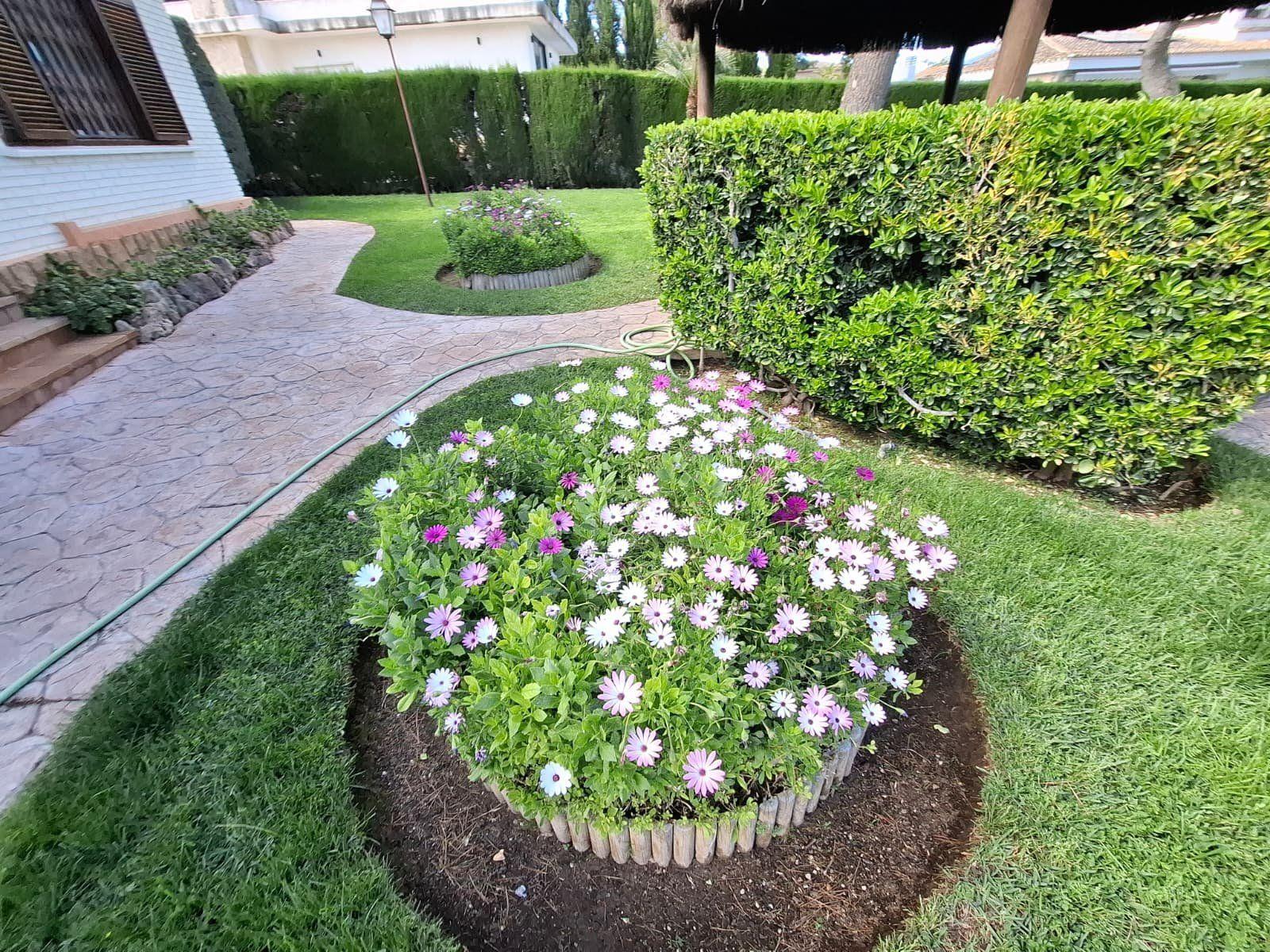 Chalet for Sale in Paterna