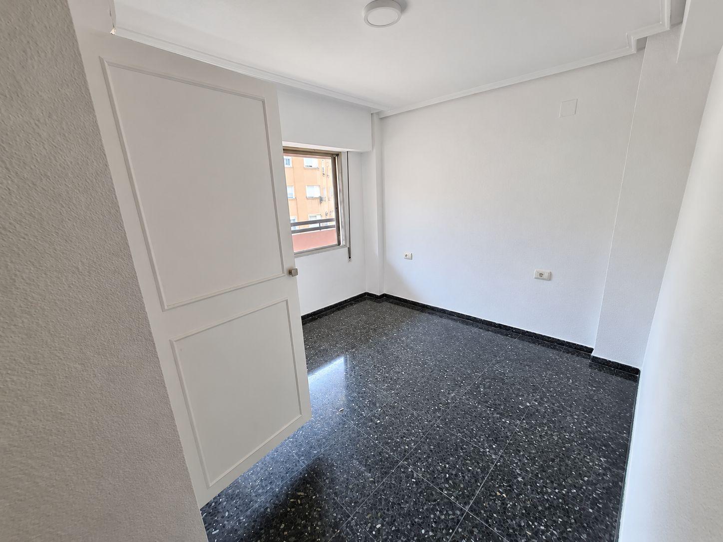 Flat for Rent in Valencia