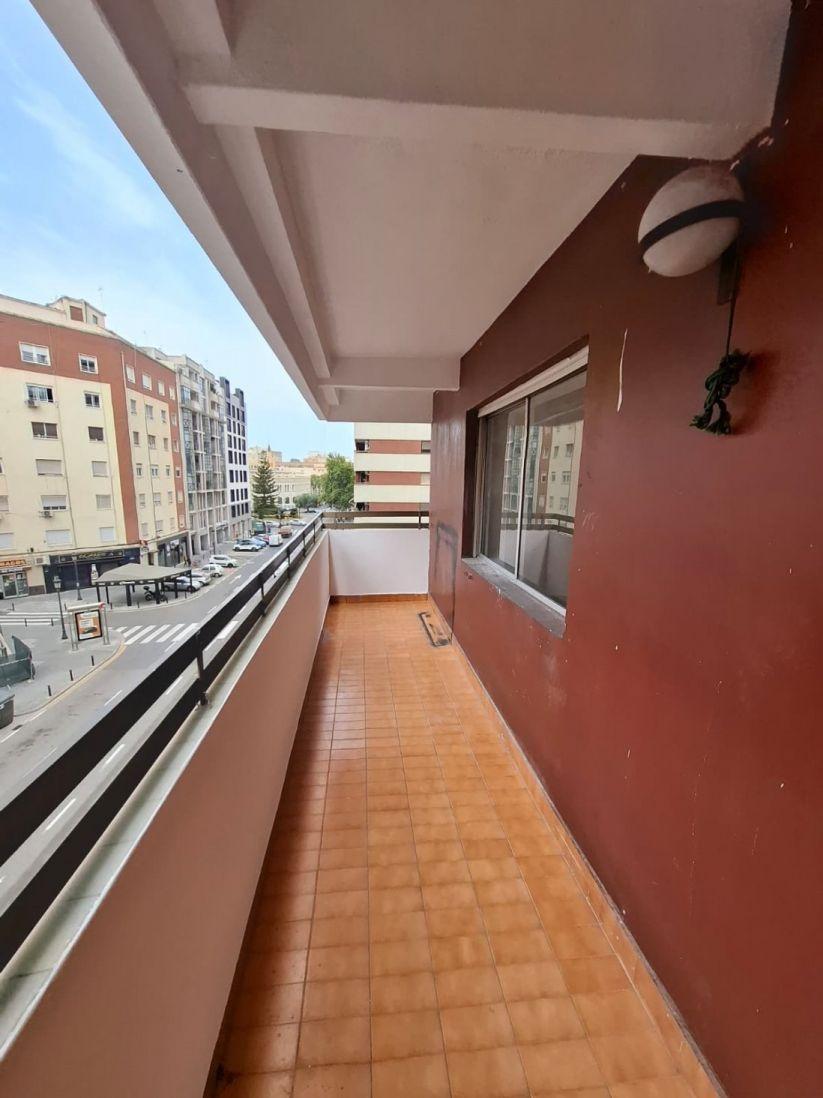 Flat for Rent in Valencia