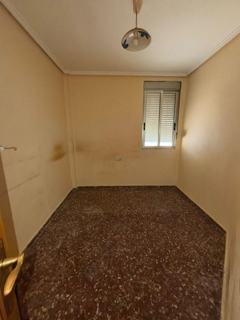Flat for Sale in Valencia