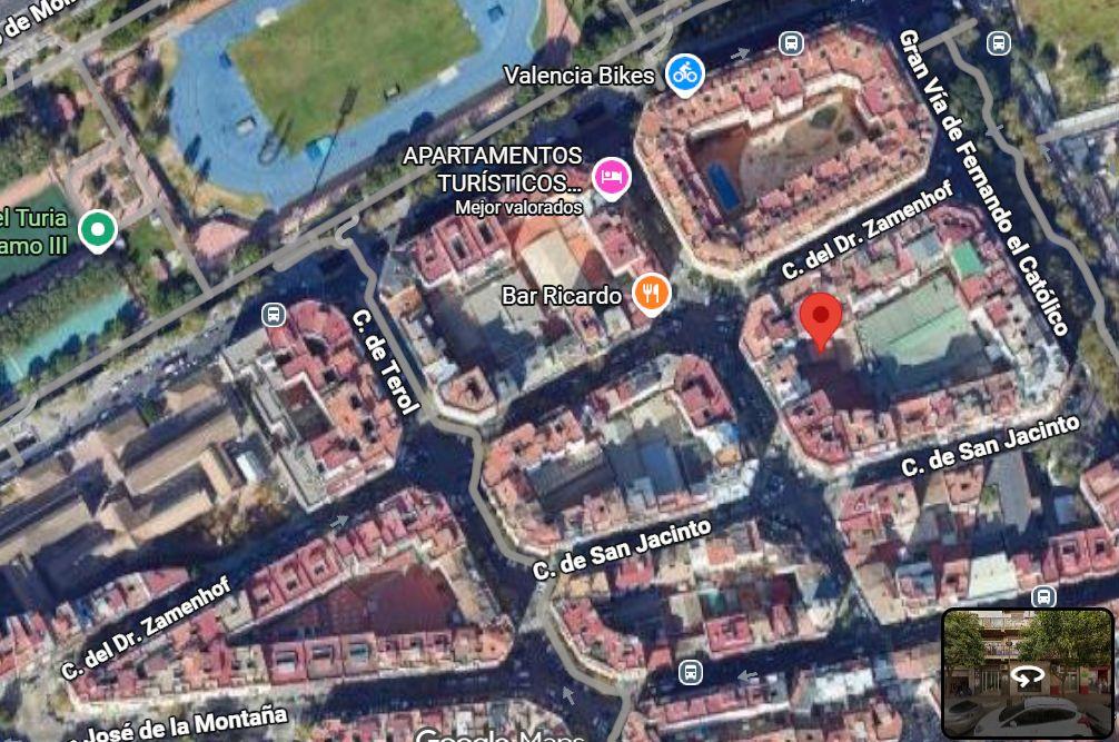 Garage for Sale in Valencia