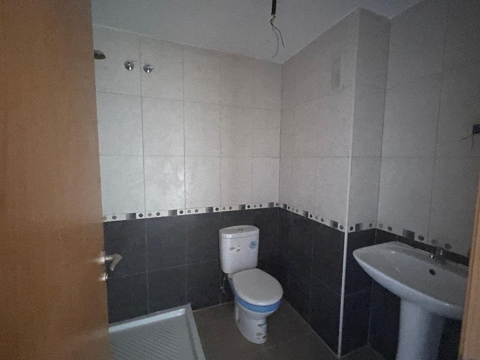 Flat for Sale in Anna