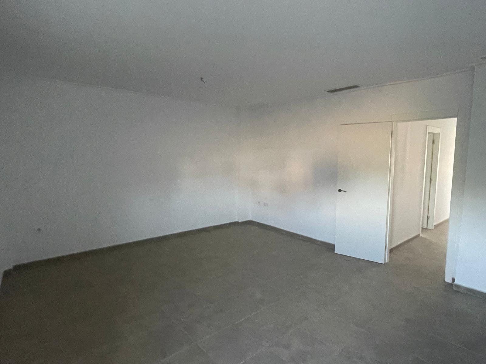 Flat for Sale in Anna