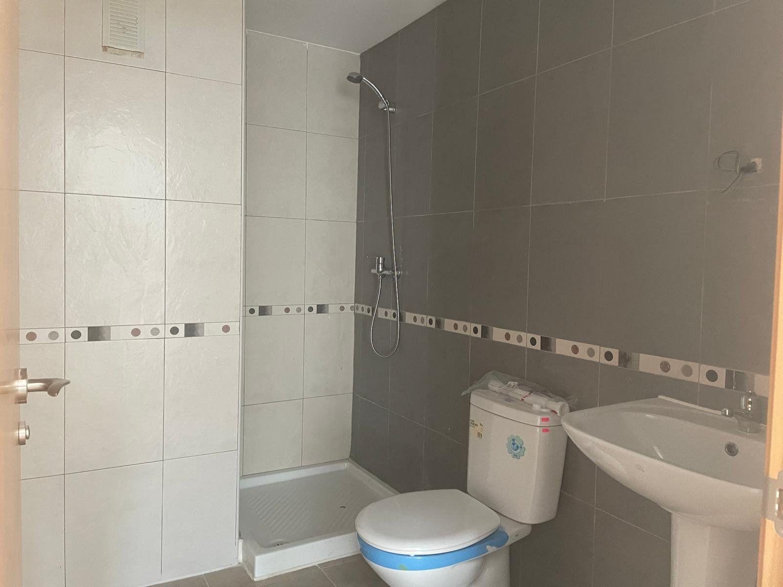 Flat for Sale in Anna