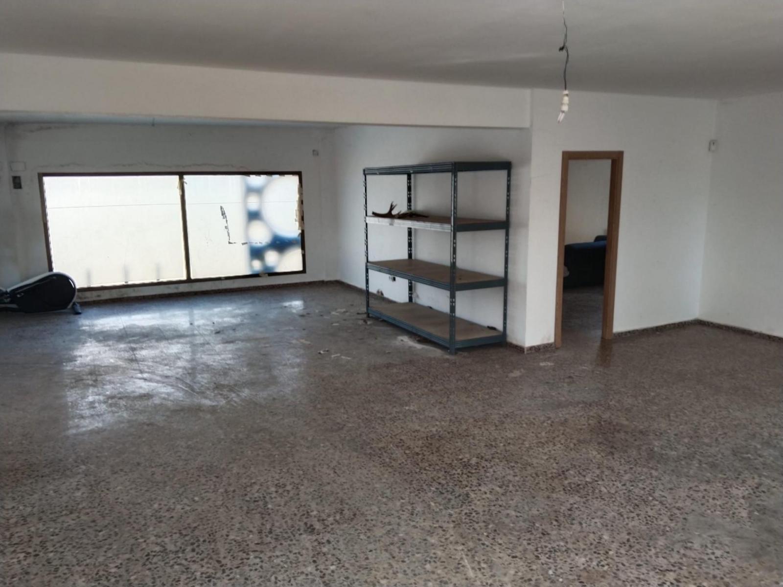 Local en Alquiler en Paterna