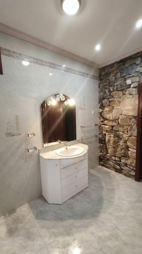 Chalet for Sale in L' Aldea