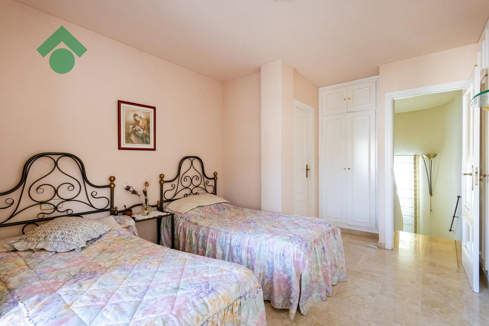 Villa for Sale in Almuñécar