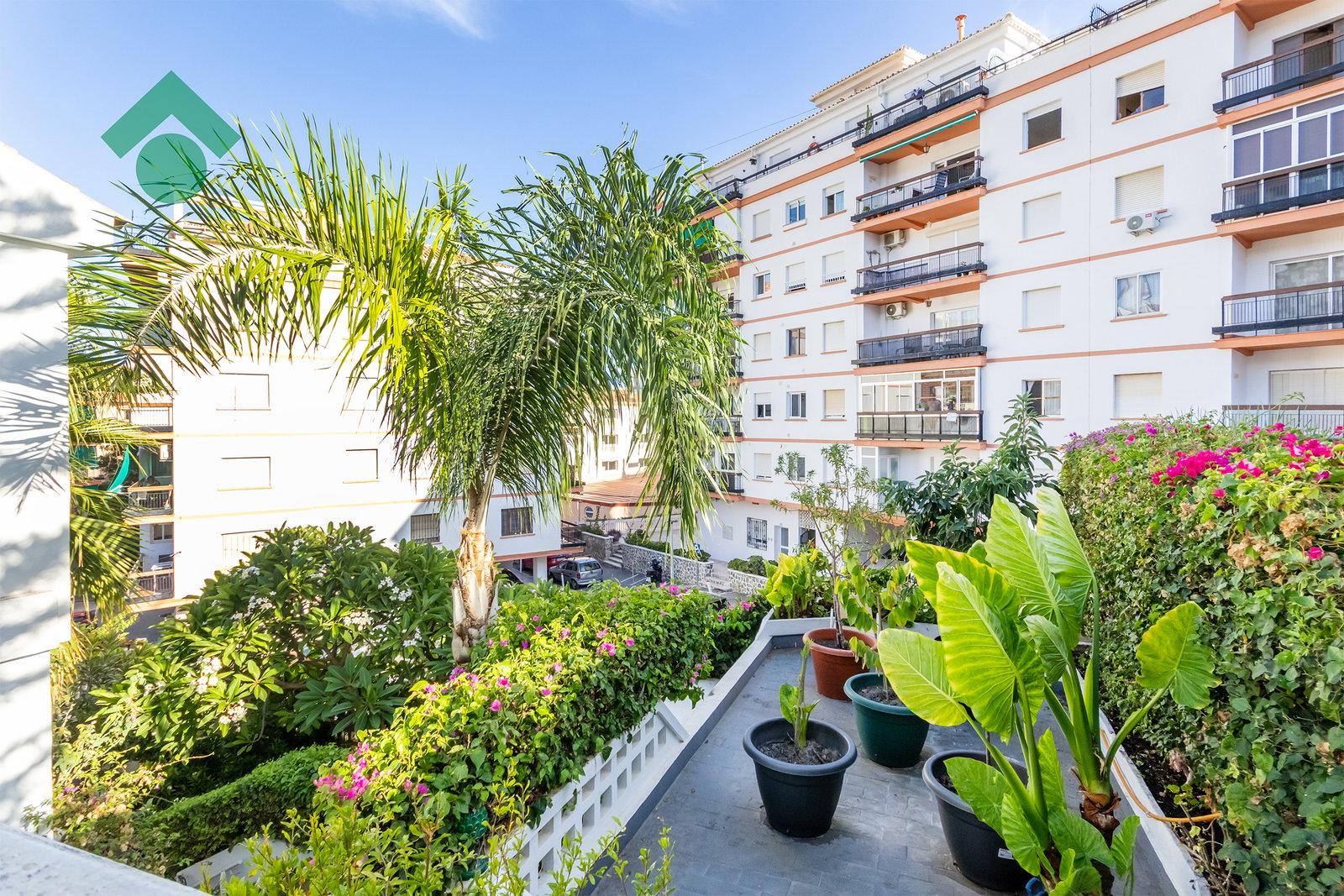 Villa for Sale in Almuñécar
