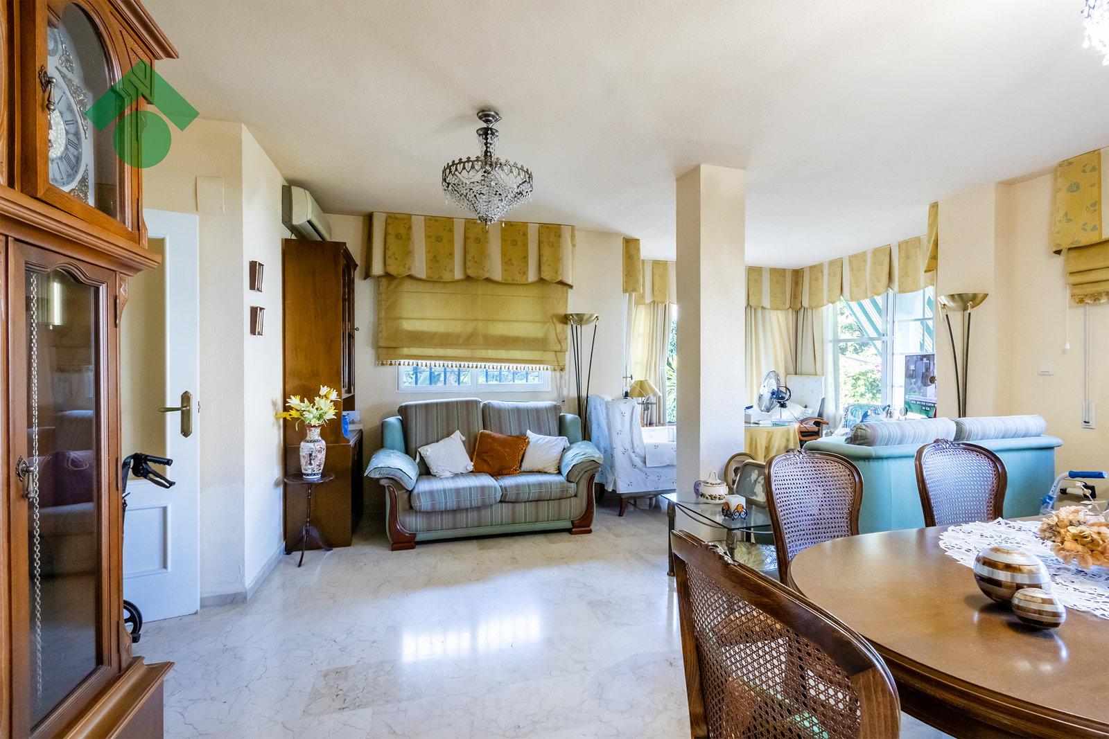 Villa for Sale in Almuñécar