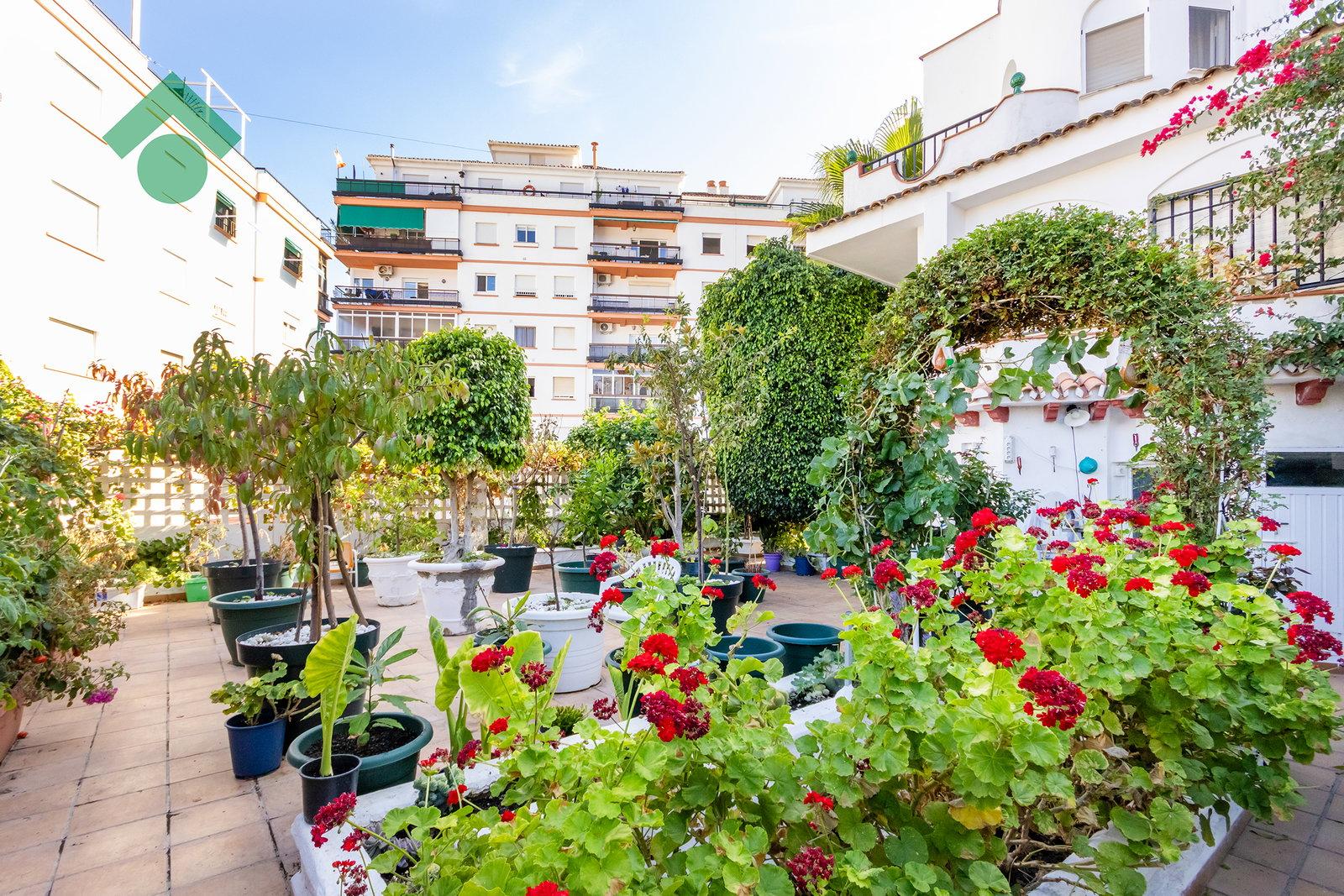 Villa for Sale in Almuñécar