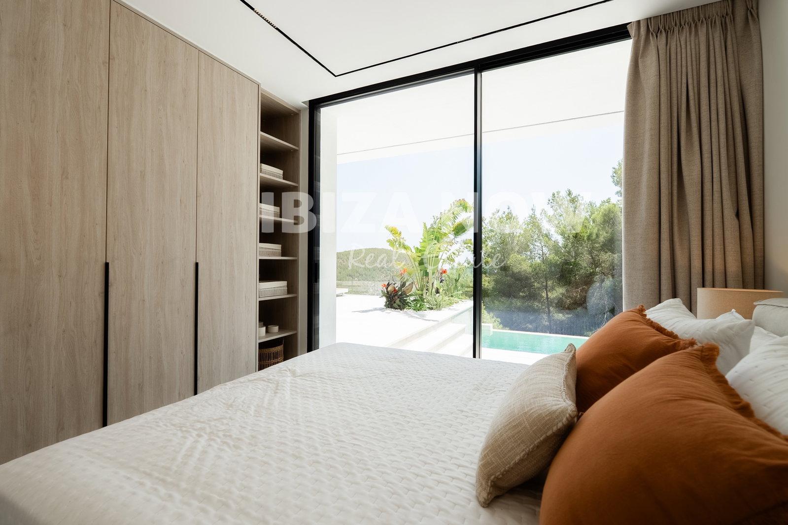 Villa for Sale in Santa Eulalia del Río