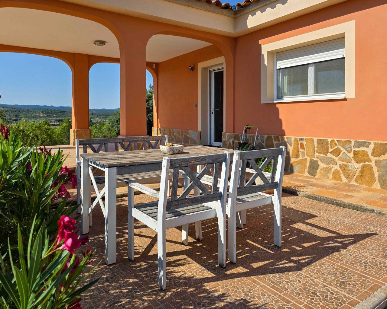 Villa for Sale in Ayora