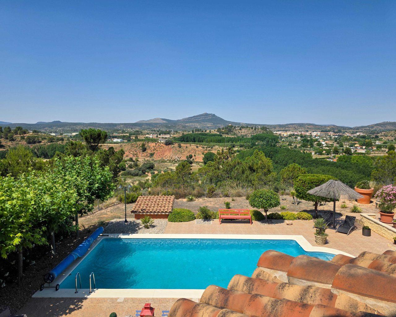 Villa for Sale in Ayora