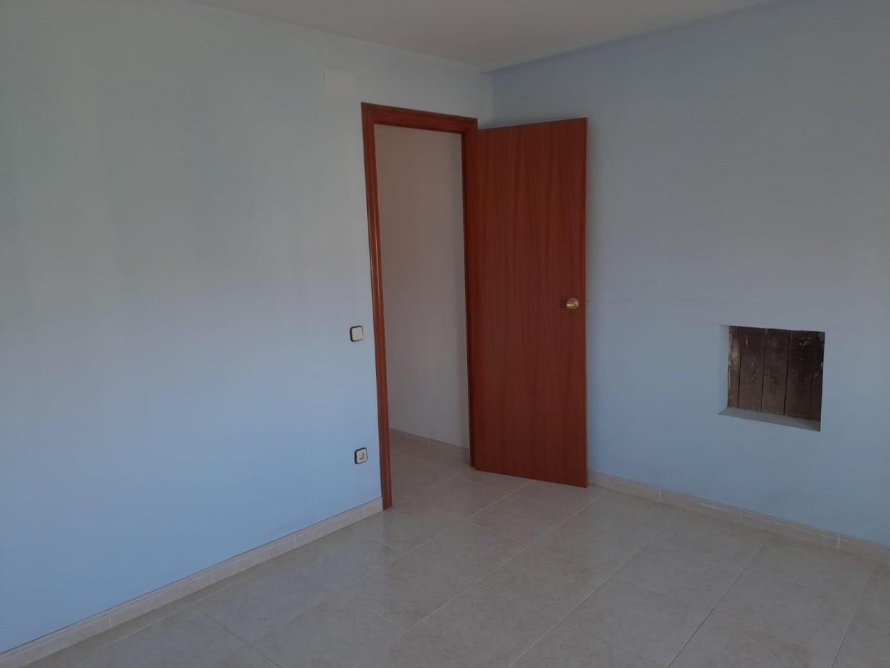 Villa for Sale in Benissanet
