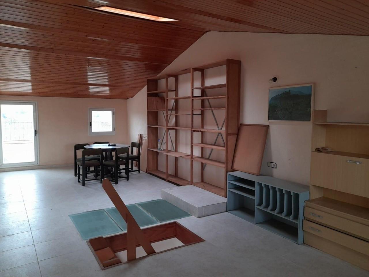 Villa for Sale in Benissanet