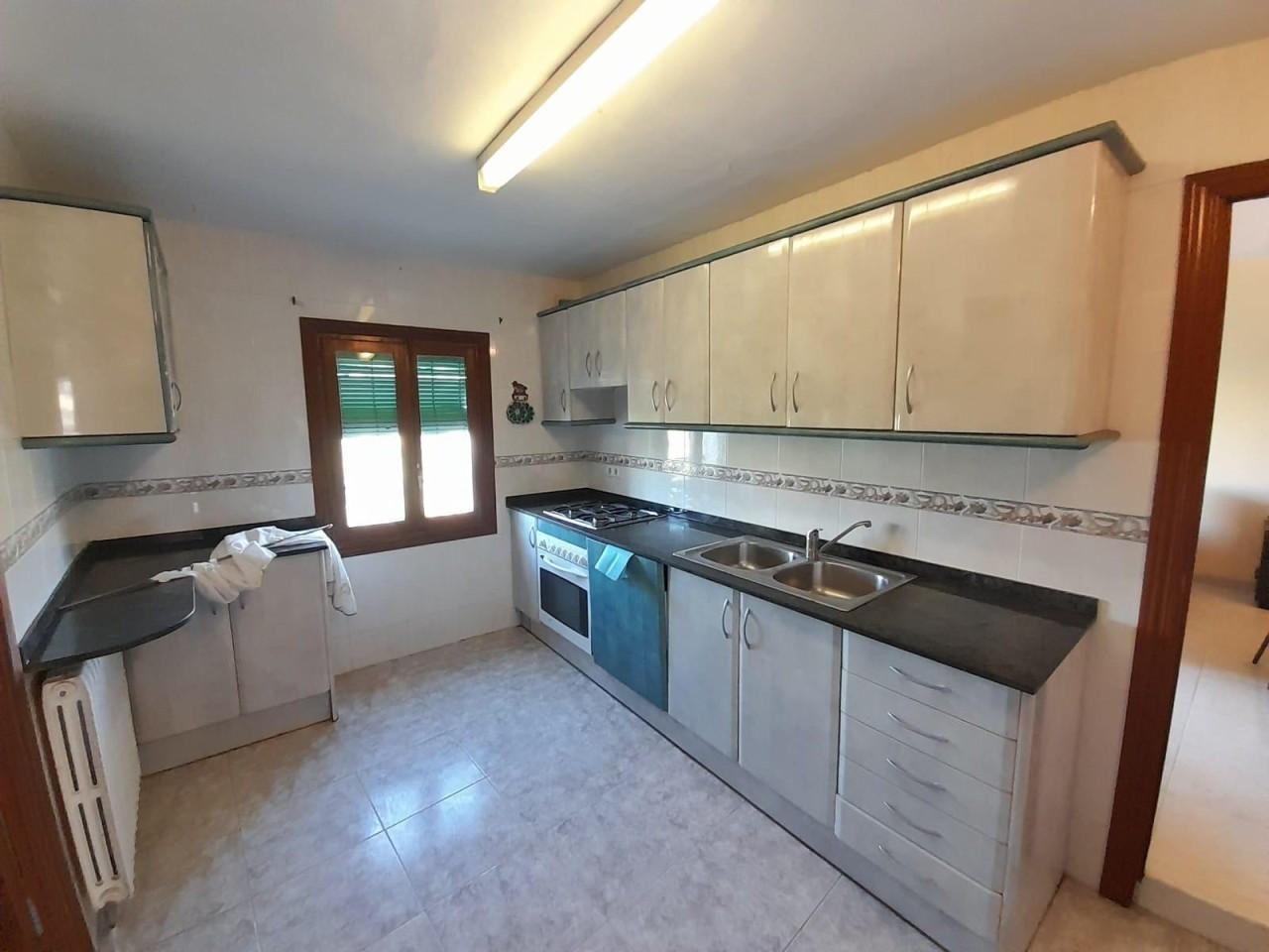 Villa for Sale in Benissanet