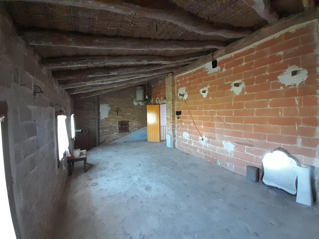 Villa for Sale in Benissanet