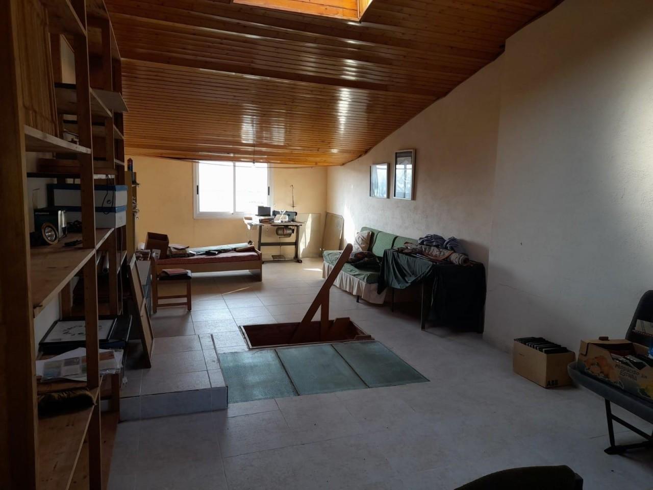 Villa for Sale in Benissanet
